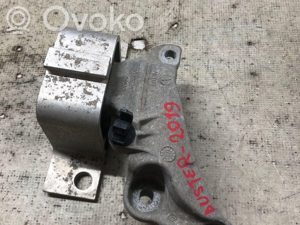 Engine mounting bracket   112323439R,112323439R