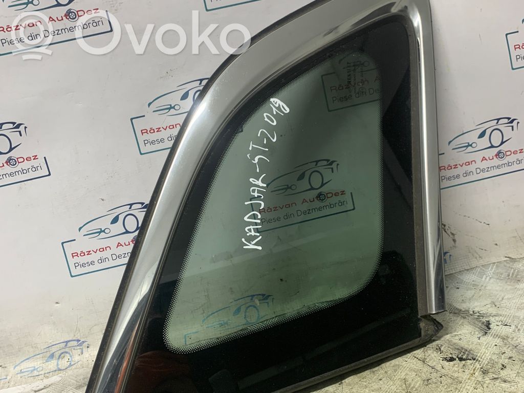 Renault Kadjar Aizmugurējais virsbūves sānu stikls 
