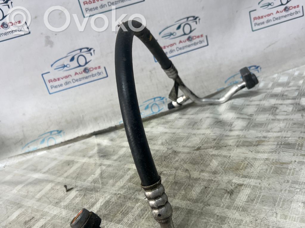Ford Focus Ilmastointilaitteen putki (A/C) 