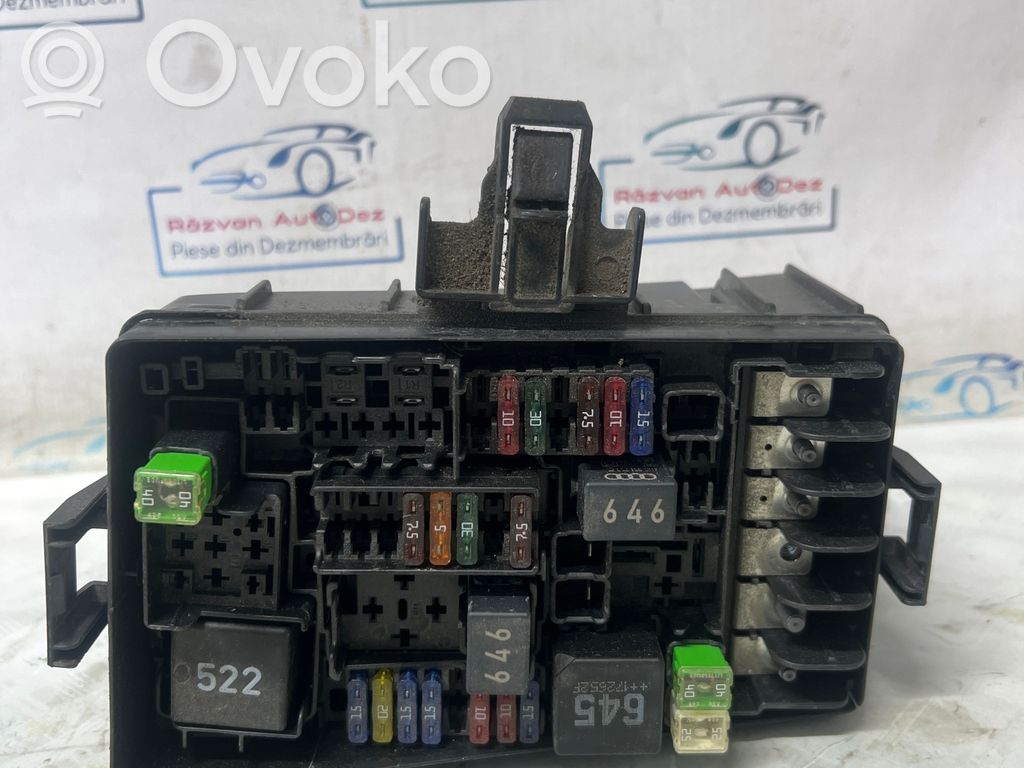 Volkswagen PASSAT B8 Fuse module 