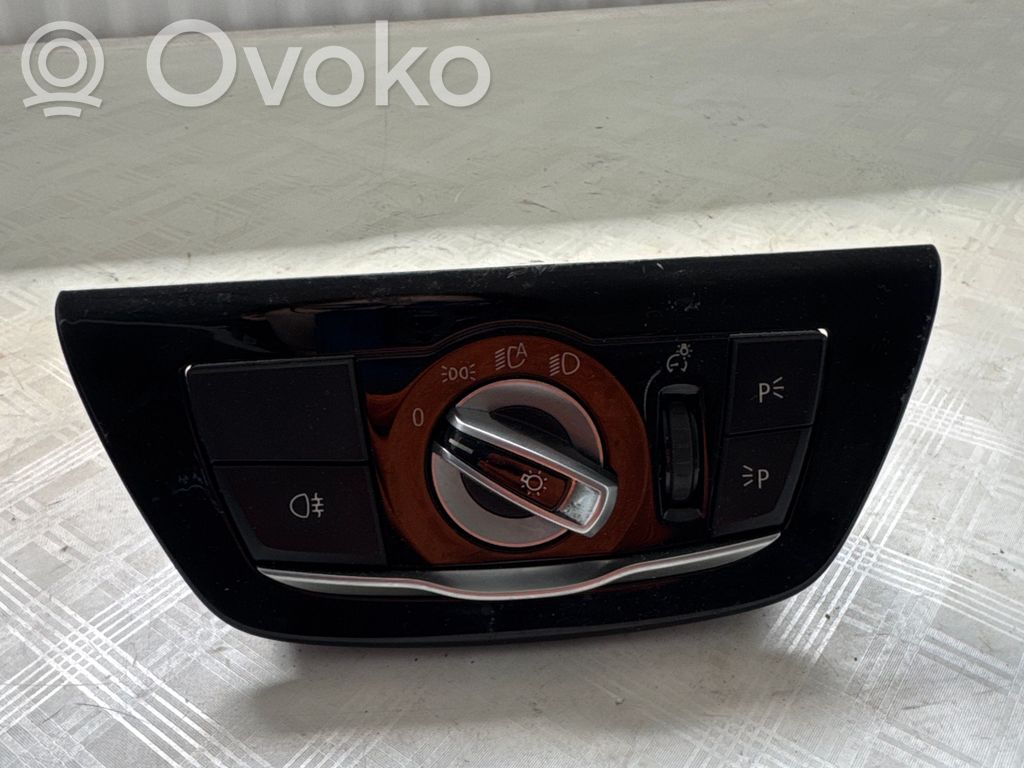 BMW 5 E12 Šviesų jungtukas 