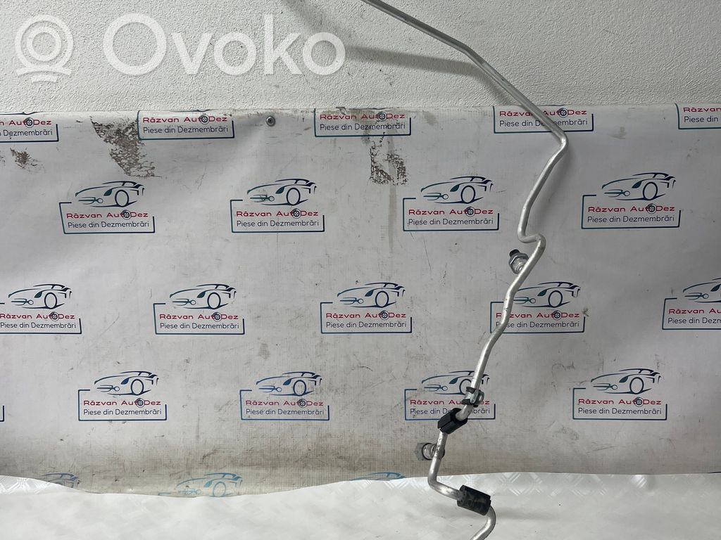 Ilmastointilaitteen putki (A/C)   6832951,101029,683295101