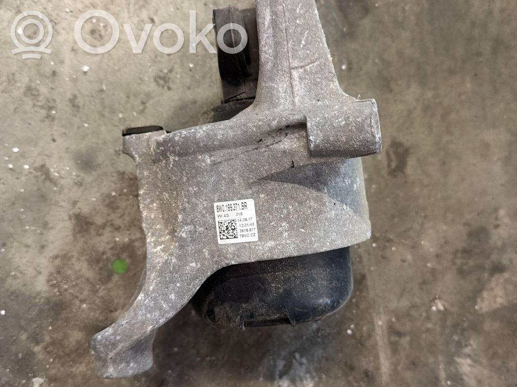 Moottorin kiinnikekorvake   8W0199371BR,8W0199371BR