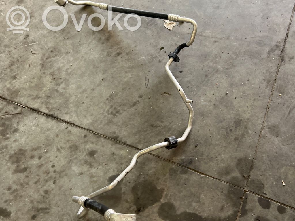 Audi Q3 8U Tubo flessibile aria condizionata (A/C)