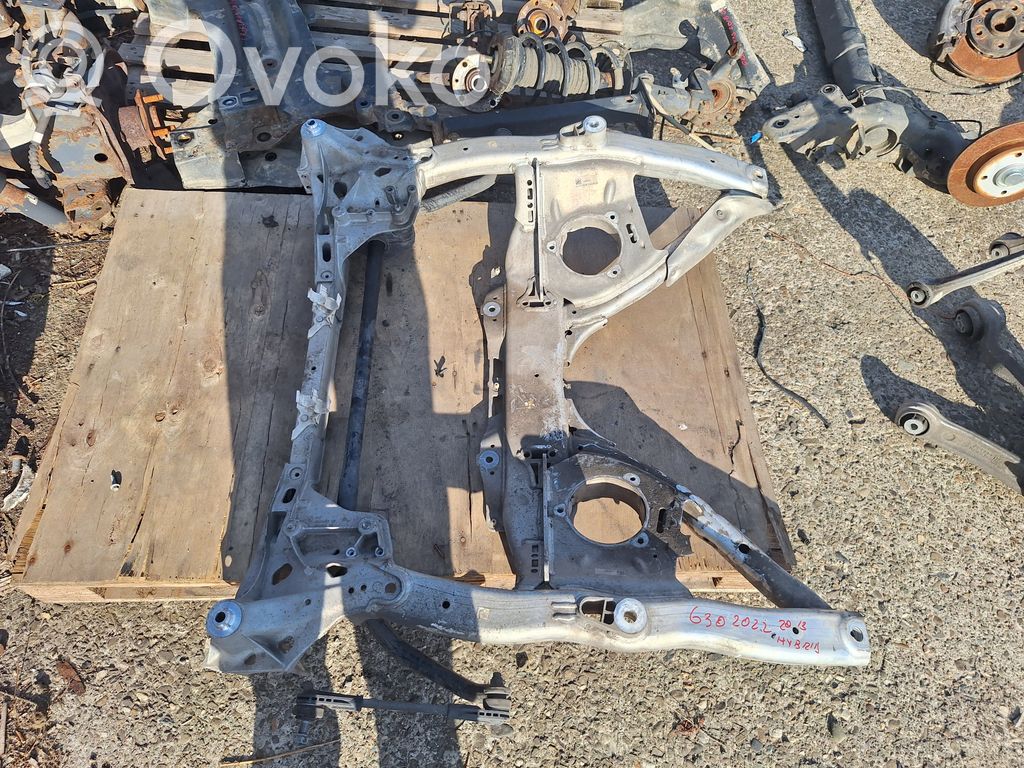 BMW 5 E12 Sottotelaio anteriore