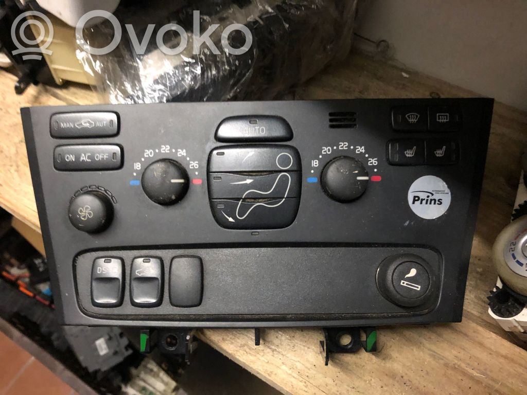 Volvo XC70 Climate control unit 