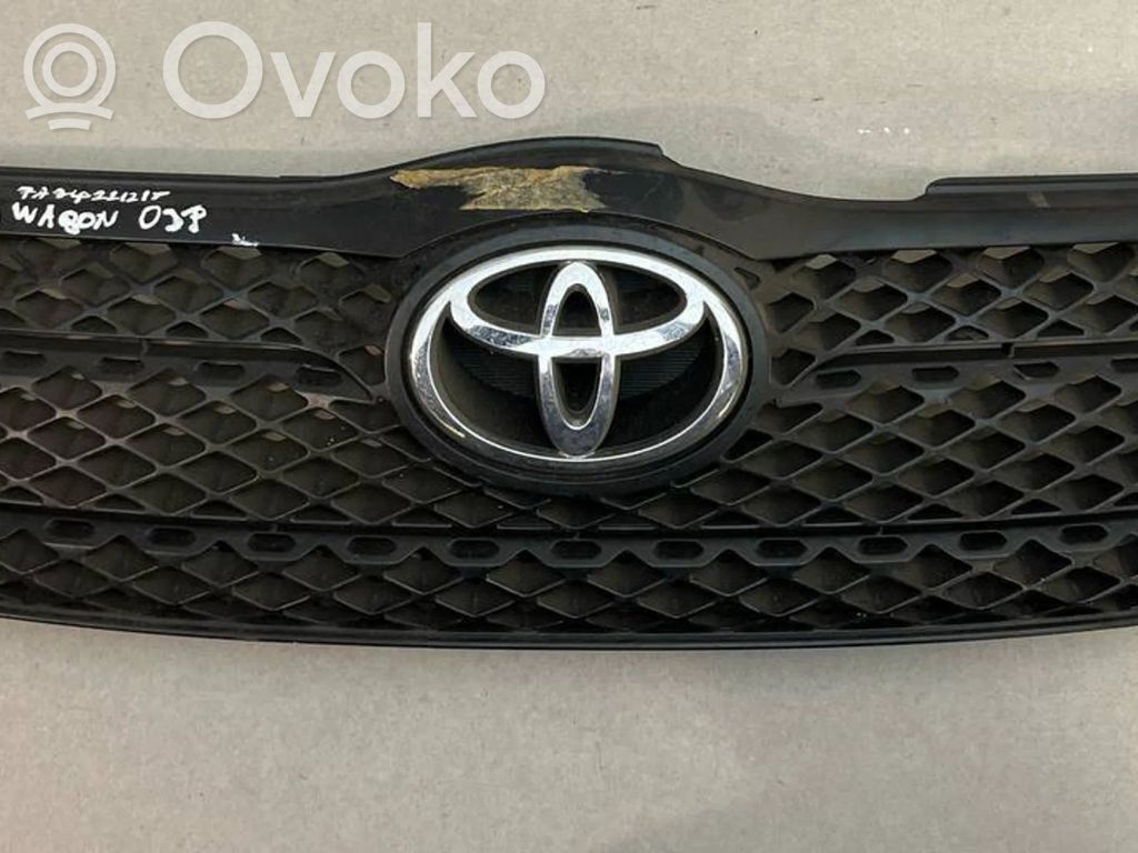 Toyota Corolla E120 E130 Etusäleikkö 