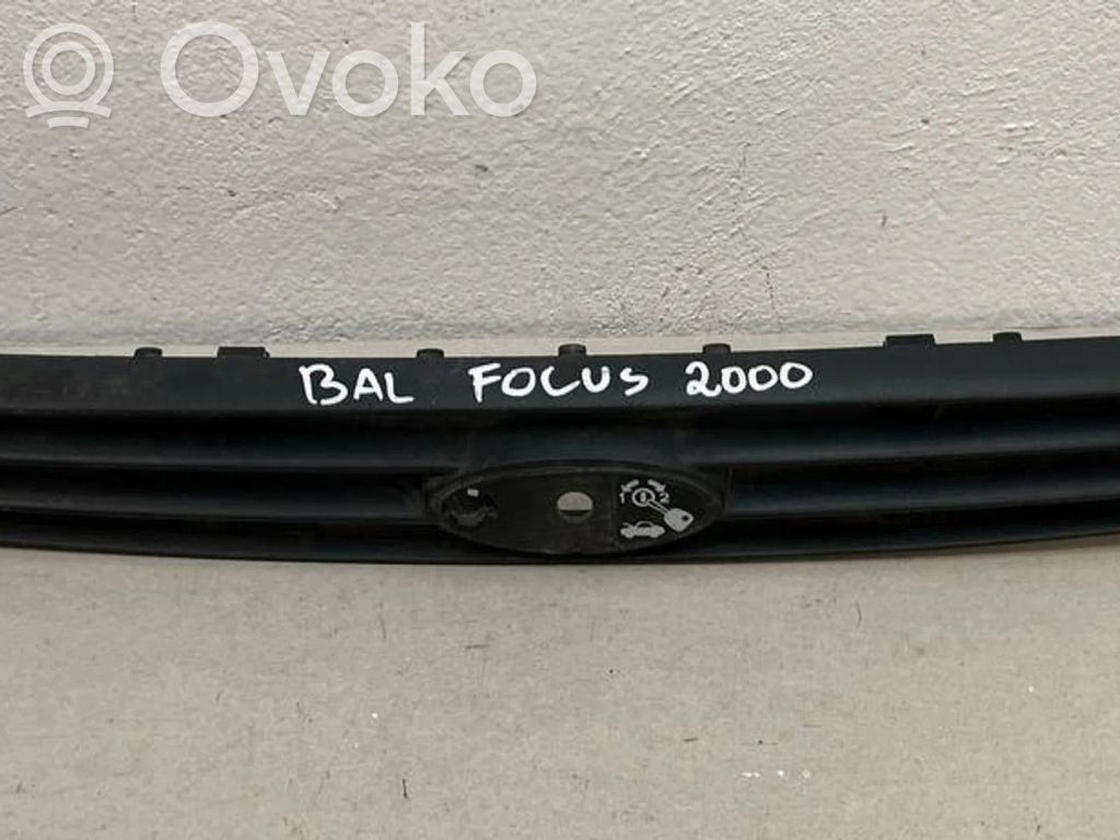 Ford Focus Grotelės priekinės 