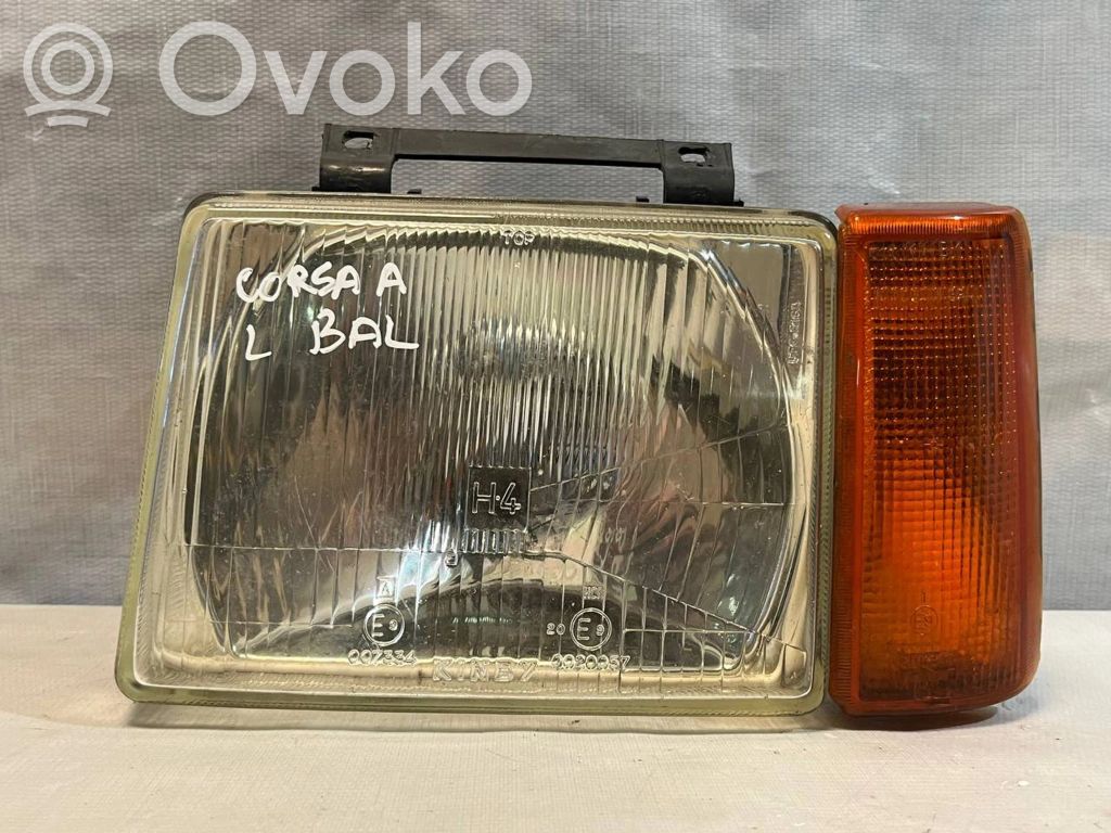 Opel Corsa A Priekinis žibintas 