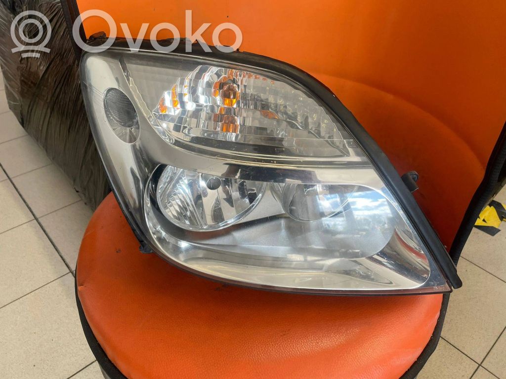 Scheinwerfer   89002989,7700432099