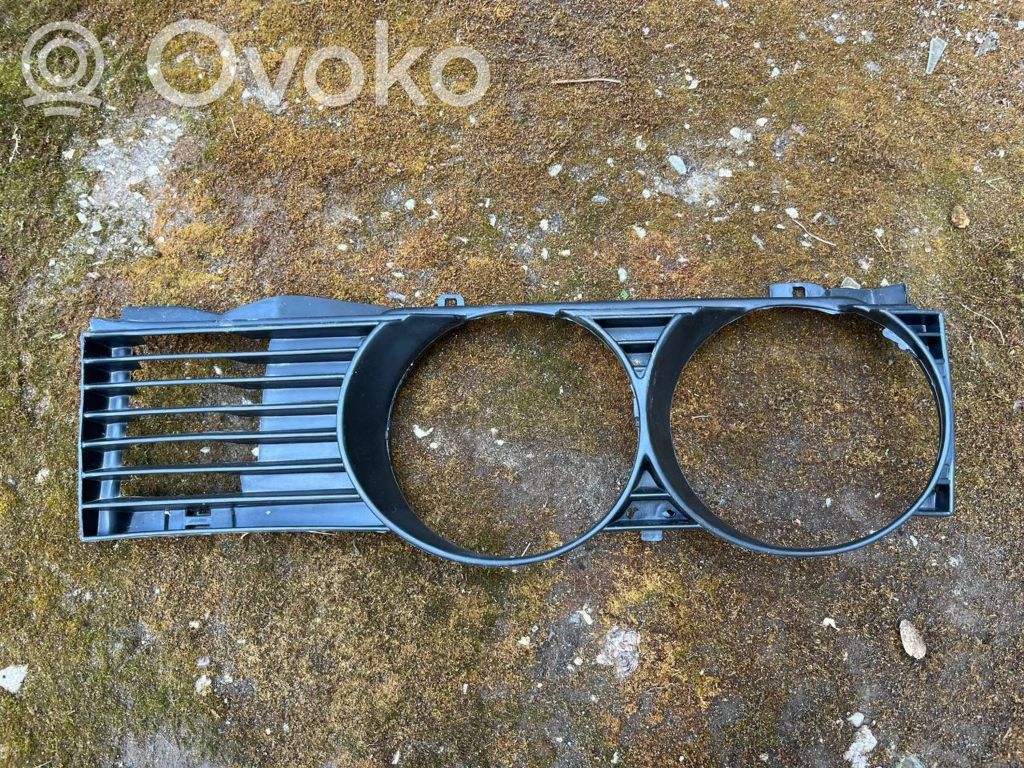 BMW 7 E32 Front grill 