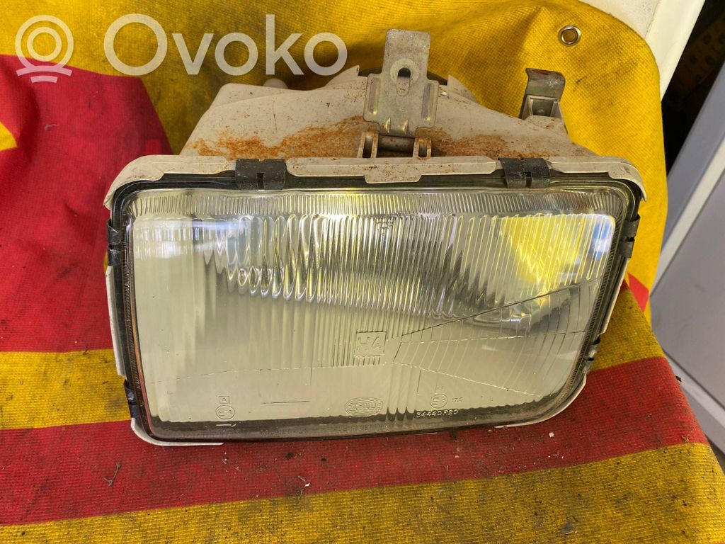 Scheinwerfer   302126423