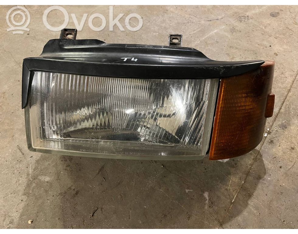 Volkswagen Multivan T4 Lampa przednia 