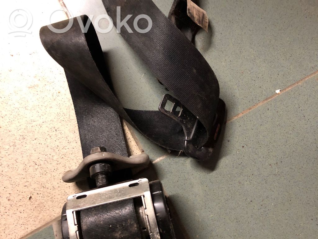 Mazda 3 I Front seatbelt 