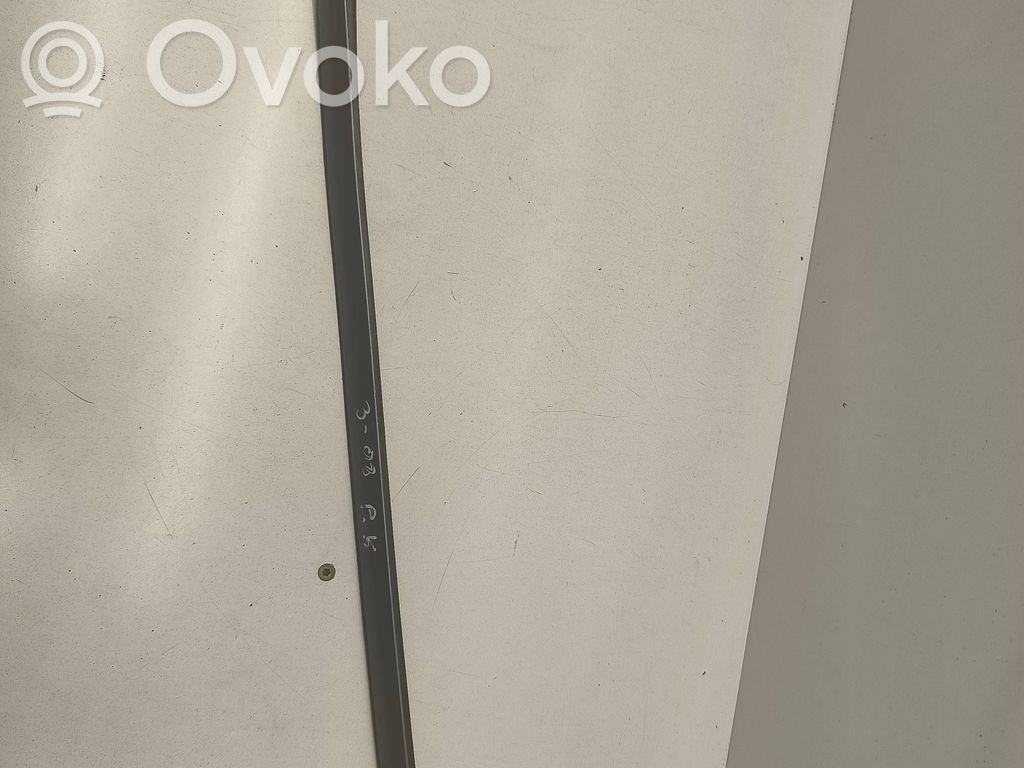 BMW 3 E90 E91 Windshield trim 