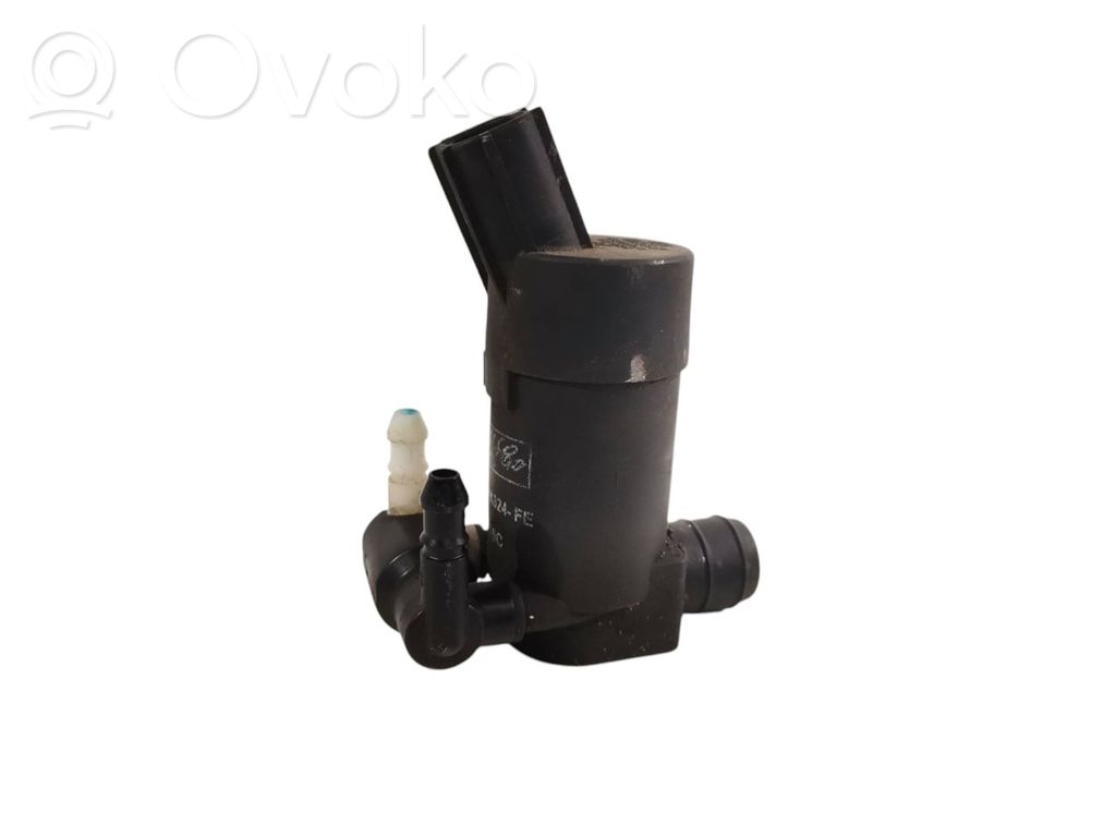Volvo V50 Windscreen/windshield washer pump 