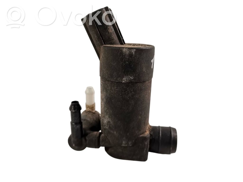 Volvo V50 Windscreen/windshield washer pump 