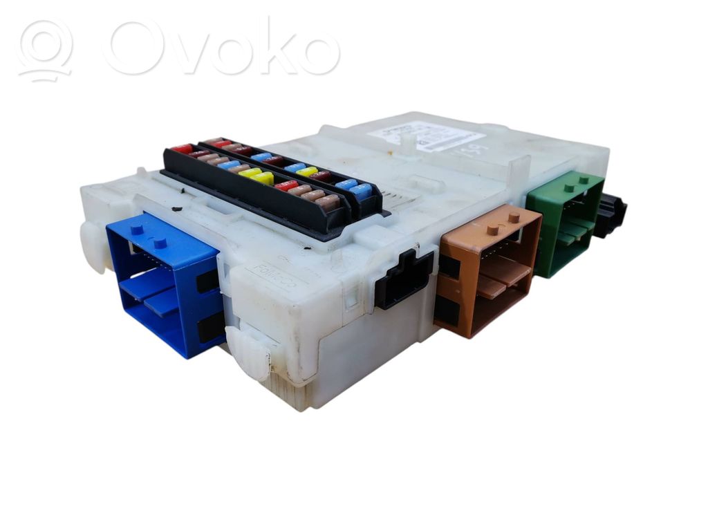 Volvo V70 Fuse module 