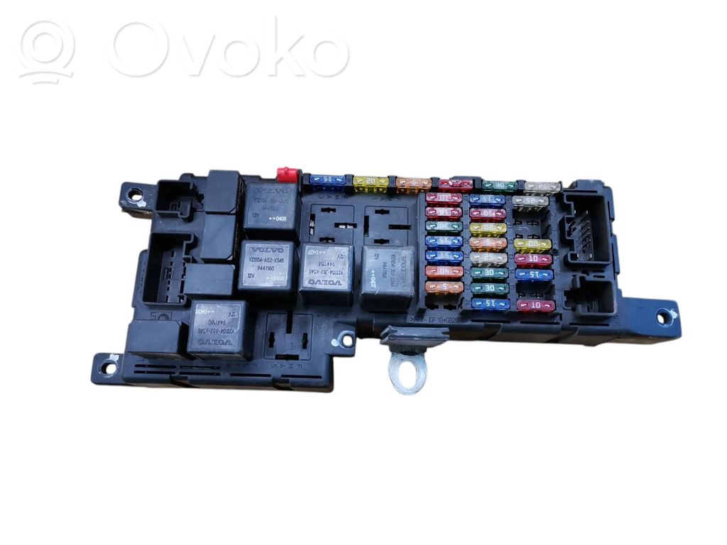 Volvo S60 Ramka / Moduł bezpieczników 