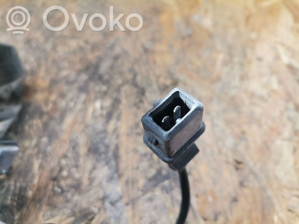 Volvo S70  V70  V70 XC Valve vacuum 