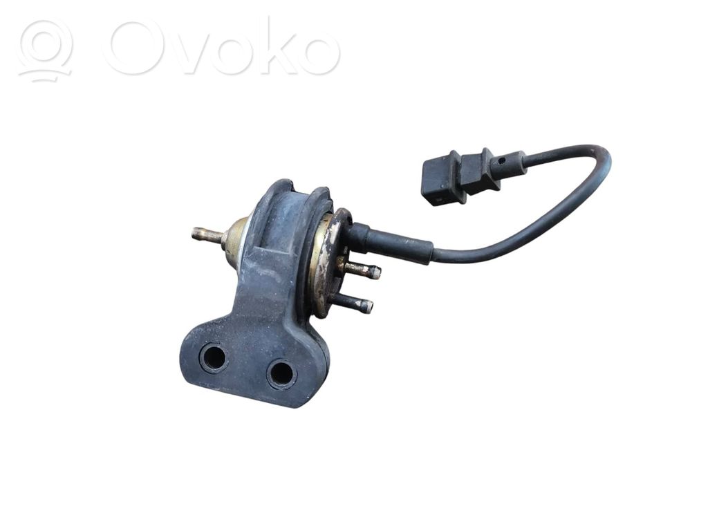 Volvo S70  V70  V70 XC Valve vacuum 