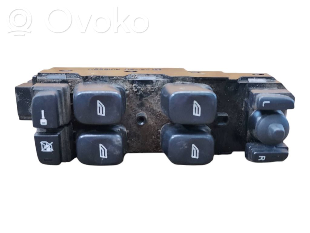 Volvo XC90 Electric window control switch 