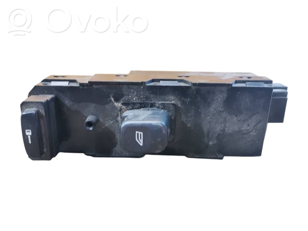 Volvo S60 Electric window control switch 