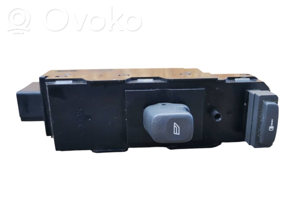 Volvo S60 Electric window control switch 