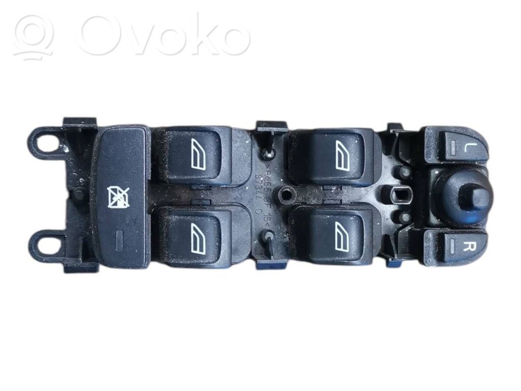Volvo V70 Electric window control switch 