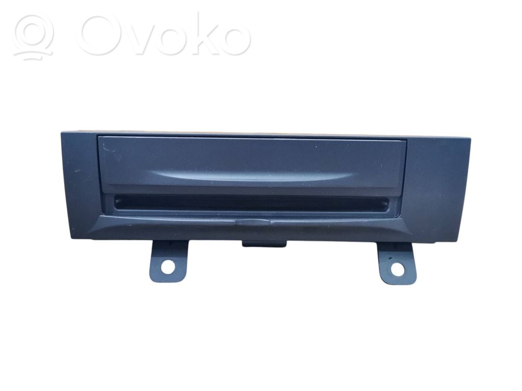 Volvo V50 Navigation unit CD/DVD player 