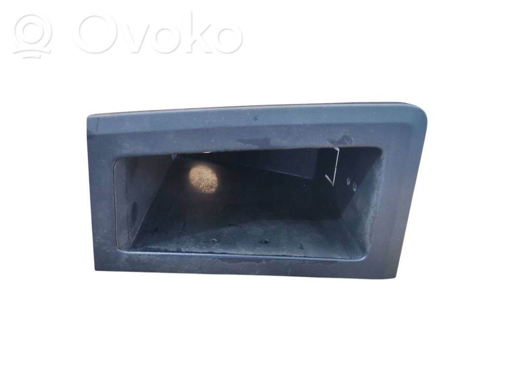 Volvo S60 plaukts 