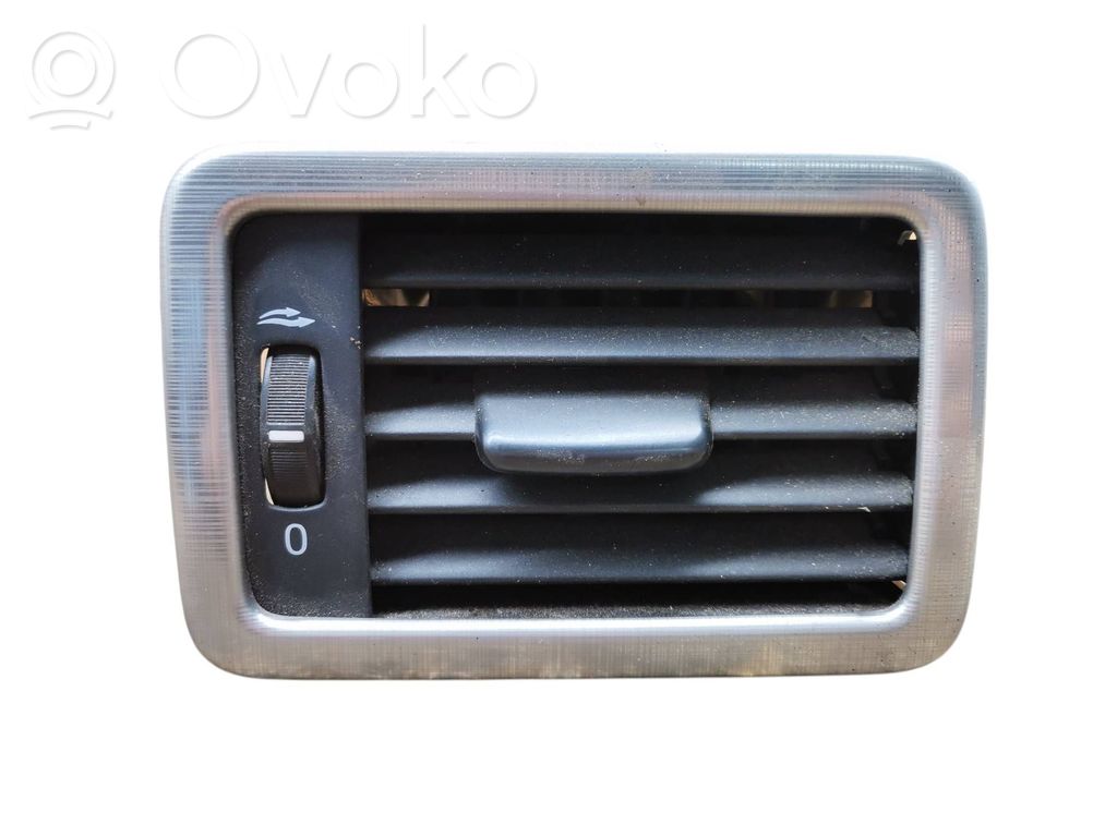 Volvo S80 Šoninės oro grotelės 