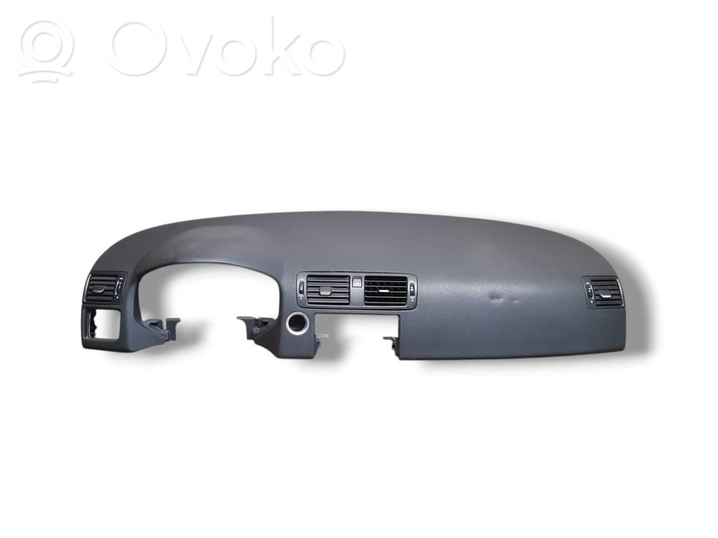 Volvo V50 Panelė 