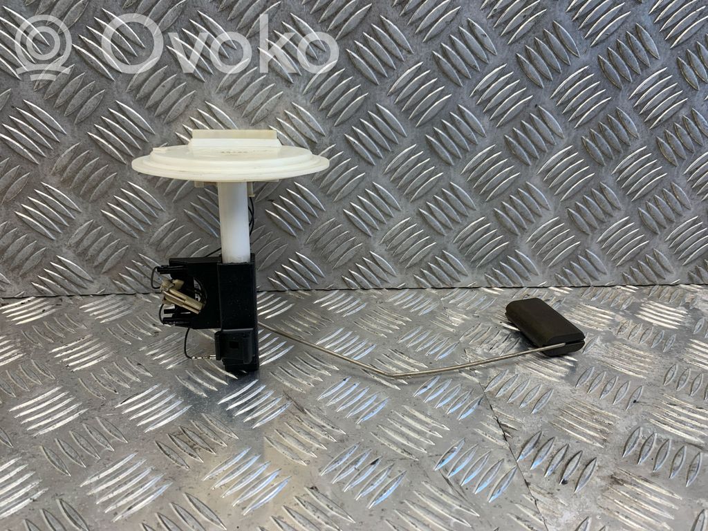 Volvo XC90 Fuel level sensor 
