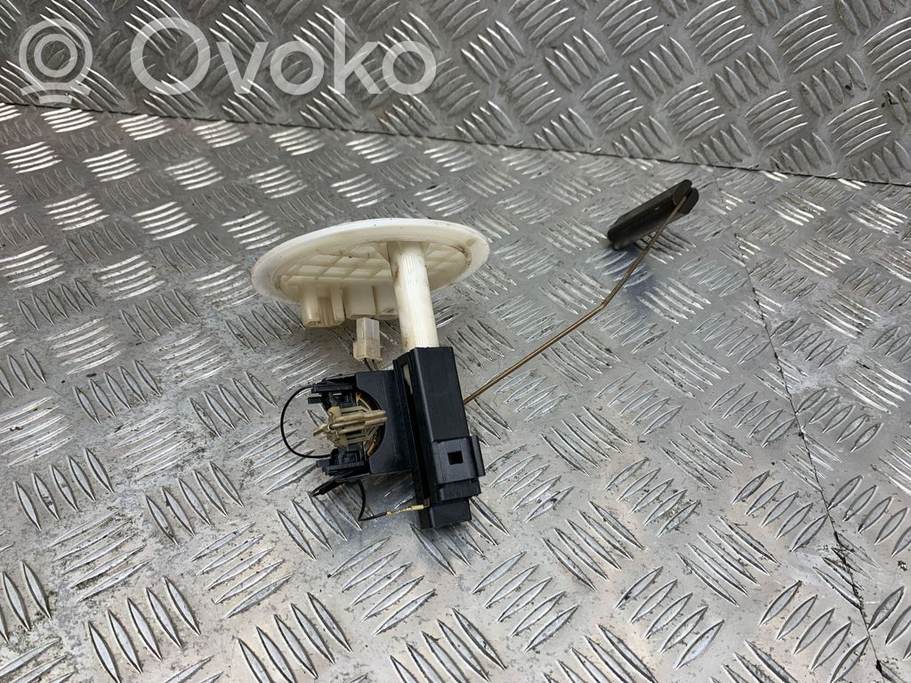 Volvo V70 Fuel level sensor 