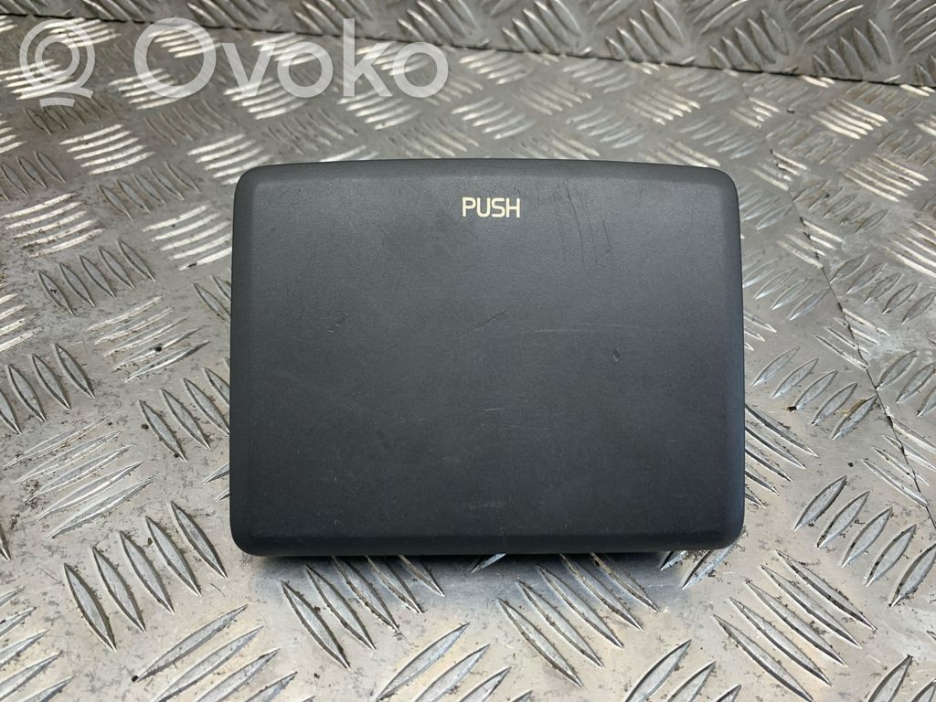 Popielniczka tylna tunelu środkowego   B9204269