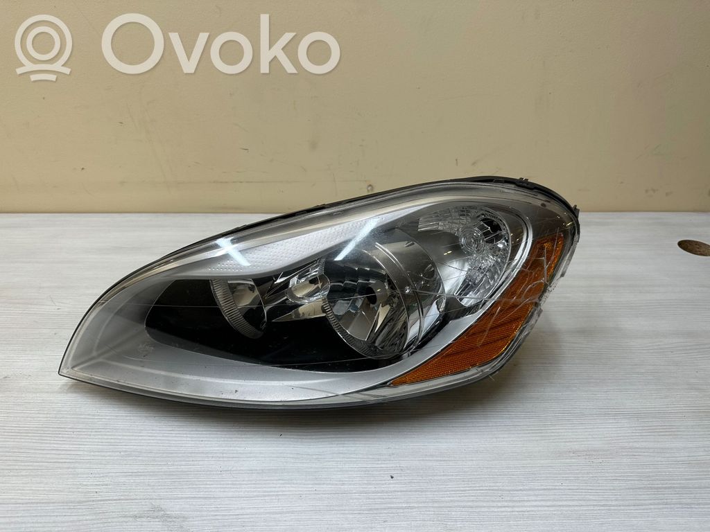 Volvo XC60 Headlight/headlamp 