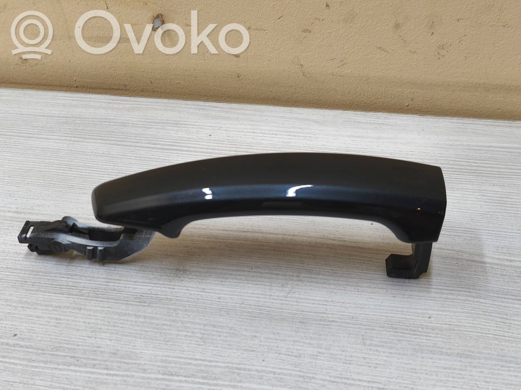 Manecilla externa puerta delantera   8V0837205A