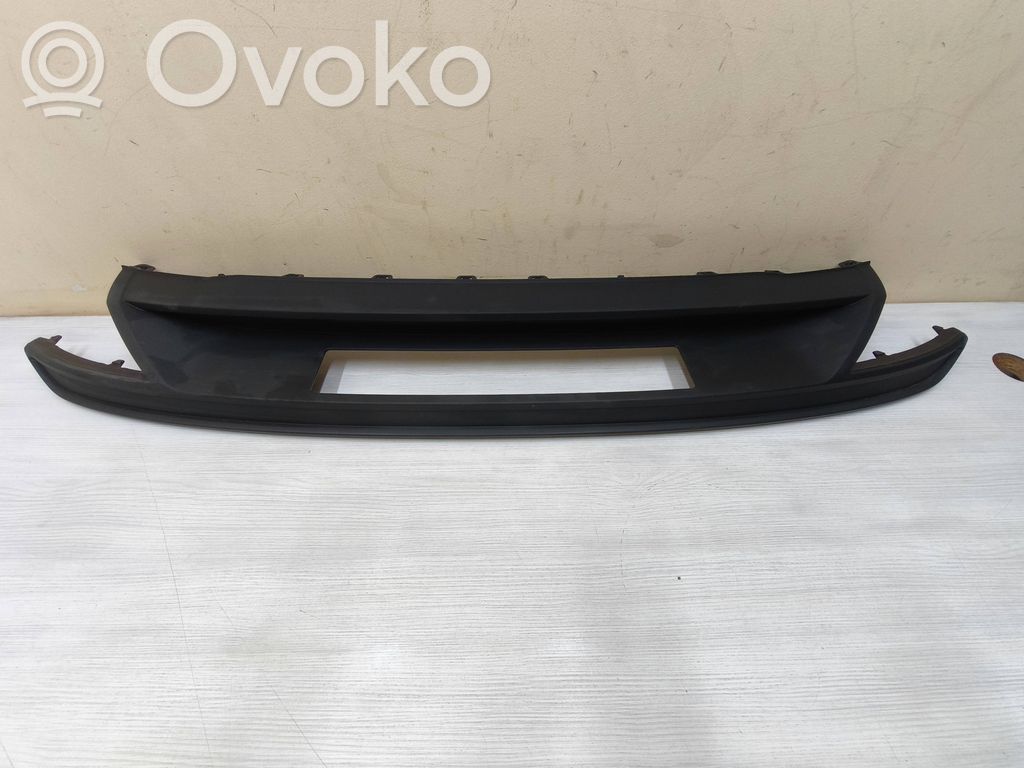 Audi A3 8Y Moldura embellecedora de la barra del amortiguador trasero 