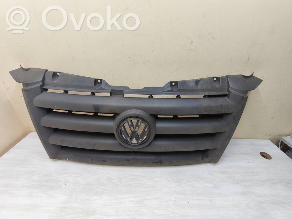 Volkswagen Crafter Etupuskurin ylempi jäähdytinsäleikkö 