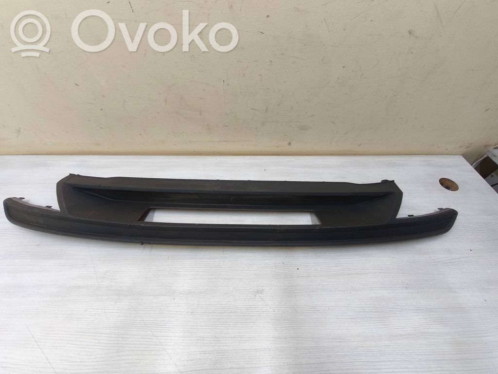 Audi A3 8Y Moldura embellecedora de la barra del amortiguador trasero 