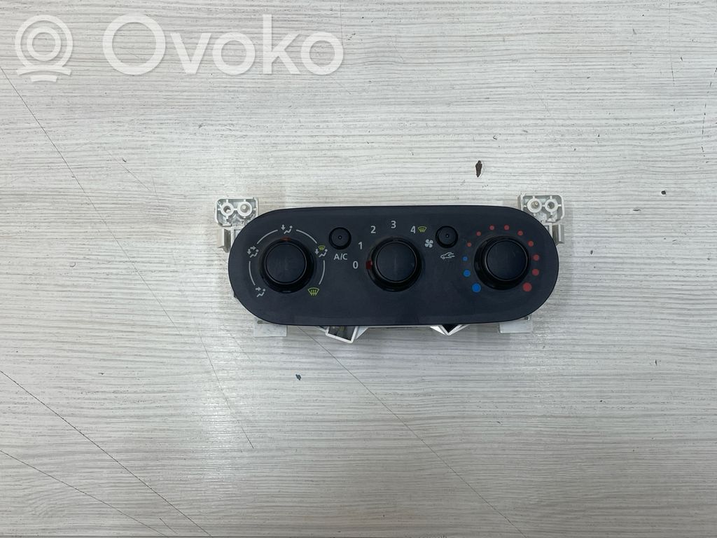 Renault Trafic III (X82) Climate control unit 