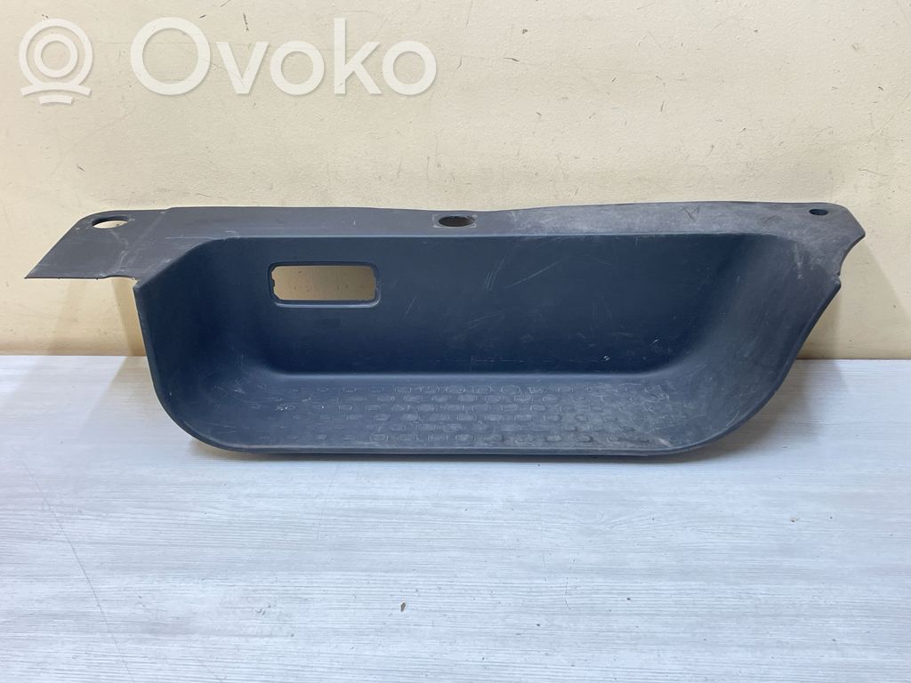 Renault Trafic III (X82) Listwa progowa przednia 