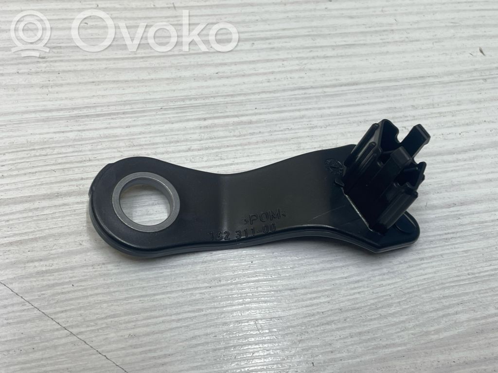BMW 5 E60 E61 Ajovalon kannake 