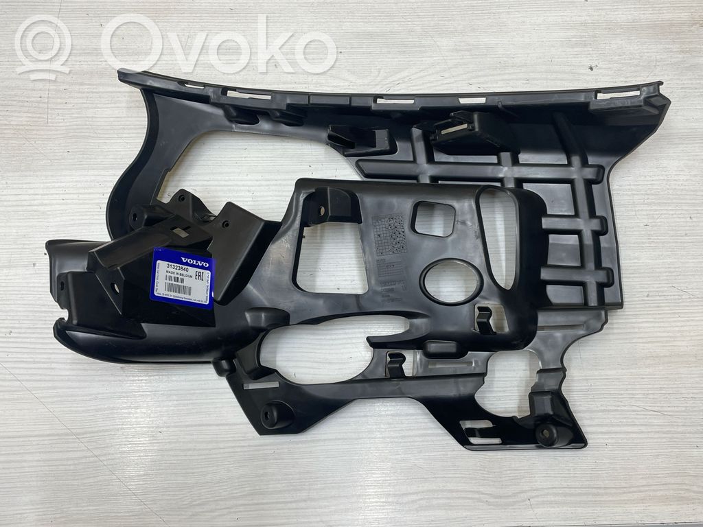 Volvo V60 Staffa di rinforzo montaggio del paraurti anteriore 