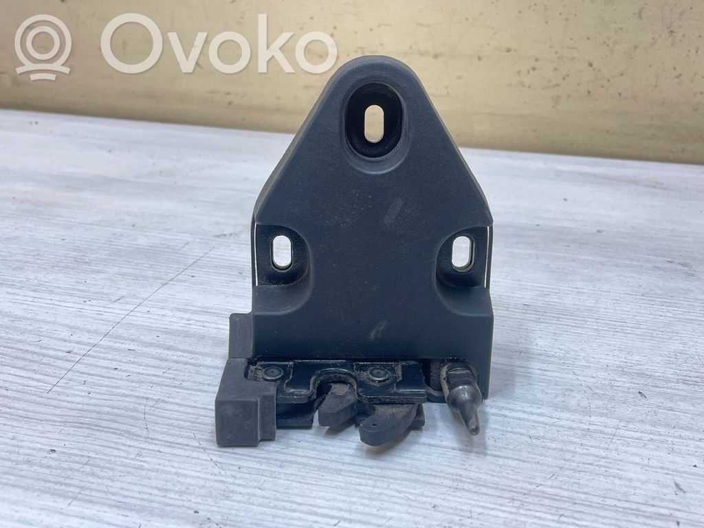 Loading door lock   60596R