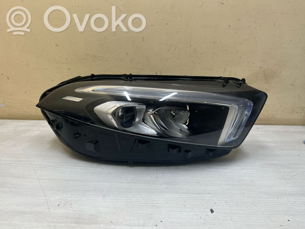 Mercedes-Benz A W177 Lampa przednia 