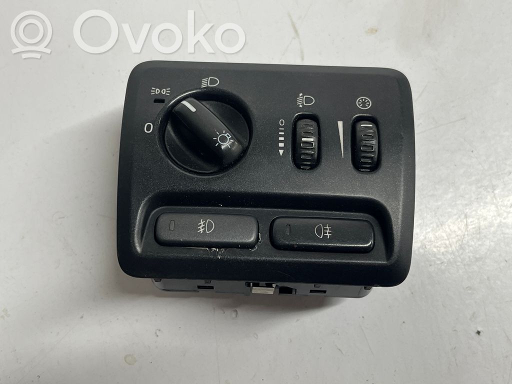 Light switch   30739314