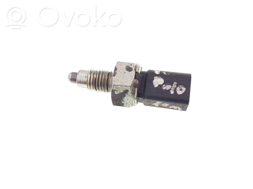 Włącznik / Czujnik świateł cofania   02K945415G