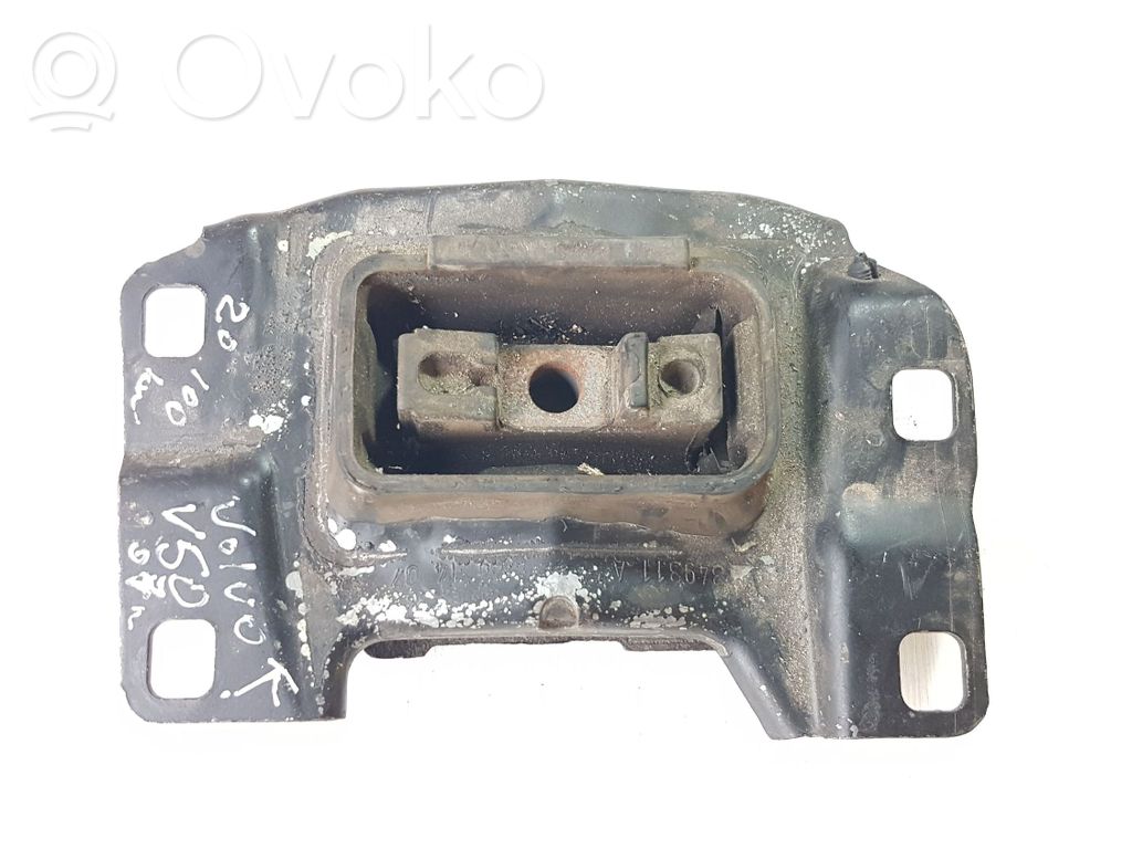Volvo V50 Engine mount bracket 